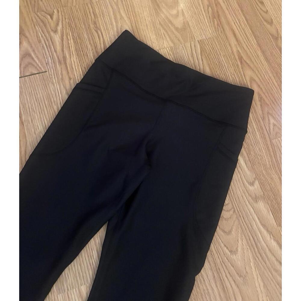 Old Navy Active High Rise Leggings Size Medium - Picture 5 of 8